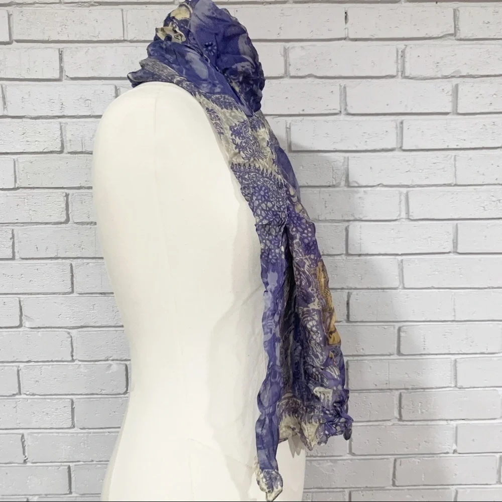 Lightweight Women’s Blue Goddess‎ Print Scarf